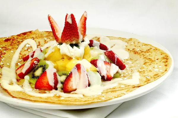 Panqueca com Frutas