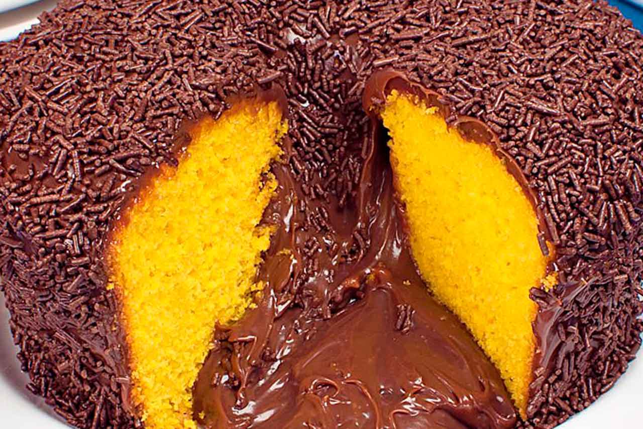 Receita Bolo vulcão de cenoura