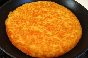 Batata rosti recheada com queijo e presunto