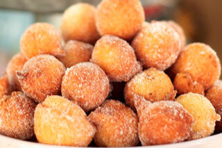 Receita de bolinho de chuva Receita de bolinho de chuva