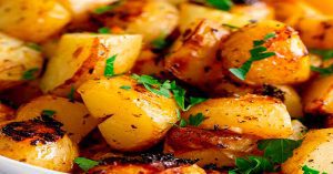 Batatas Assadas em Molho de Salsa e Limão