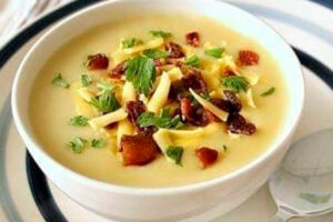 Sopa de batata com queijo