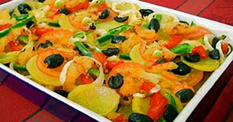 Bacalhau com batata ou Bacalhoada de Forno