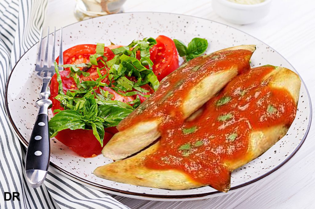 Filé de frango com tomate e manjericão 1 Filé de frango com tomate e manjericão