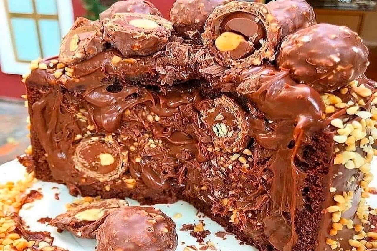 Como Fazer Bolo de Ferrero Rocher 1 Como Fazer Bolo de Ferrero Rocher
