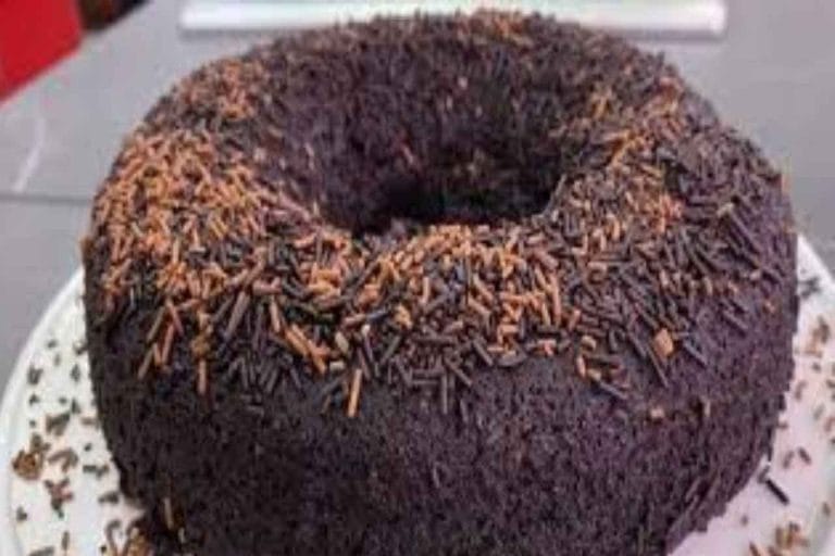 Bolo de Biscoito Recheado