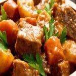 Carne de Panela com Batata ao Molho de Cerveja