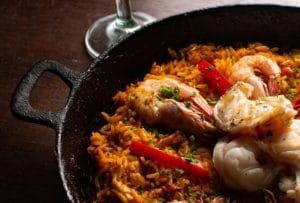 Paella de frutos do mar