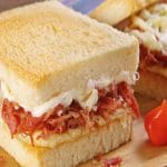 Lanche de carne seca e queijo coalho