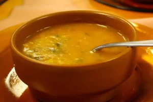 Como Fazer um Caldo de Mocotó Grosso