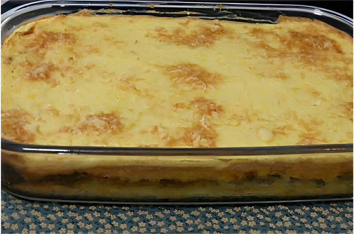 Torta de Mandioca com Carne Moída