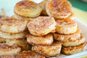 Pãozinho de Banana e Canela Frito