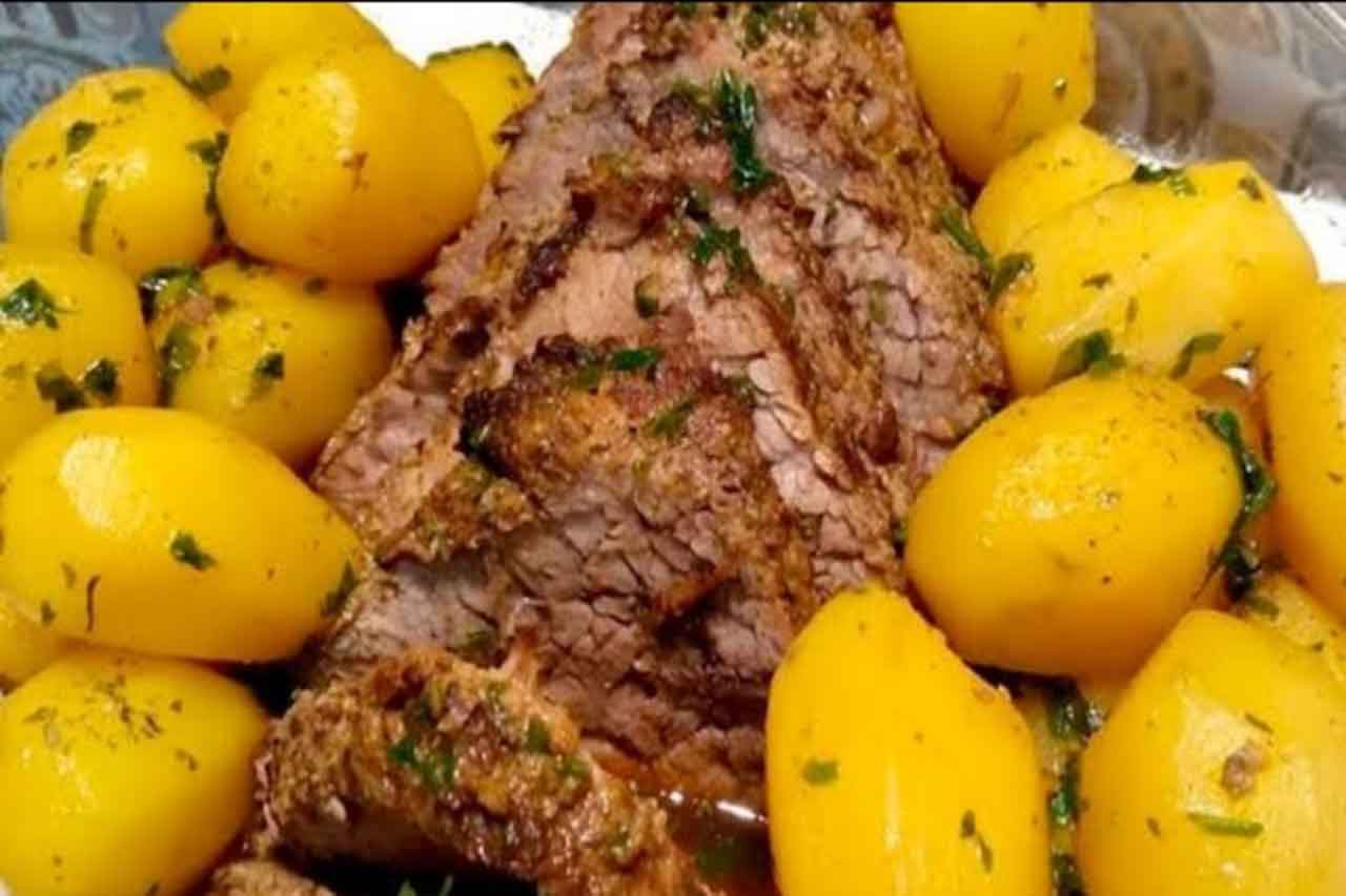 Receita de Lagarto na Panela de Pressão com Batatas