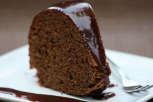 Bolo de Chocolate Fofinho e Irresistível: A Explosão de Sabor que Você Merece