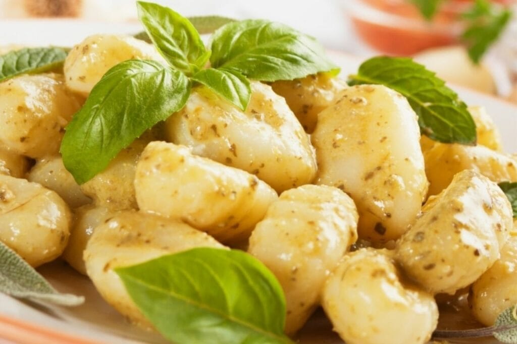 Nhoque de Inhame: Leveza e Sabor em 3 Ingredientes 1 Nhoque de Inhame: Leveza e Sabor em 3 Ingredientes