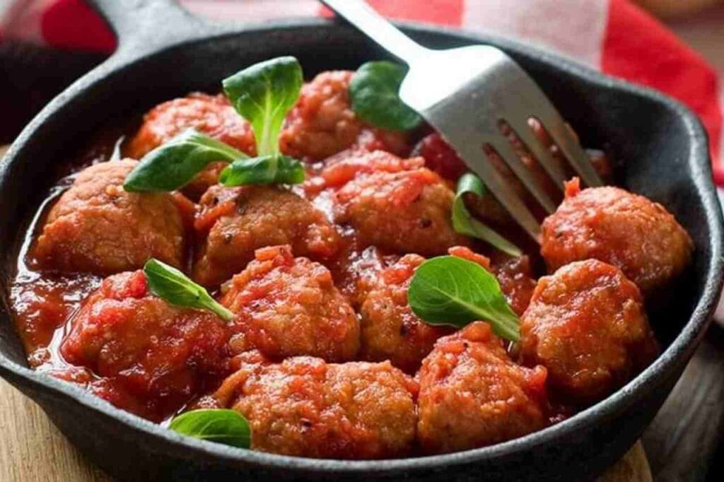 Almôndegas Irresistíveis com Molho de Tomate