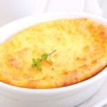 Suflê de cenoura com queijo mussarela