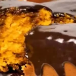 Bolo de Cenoura com Cobertura de Chocolate