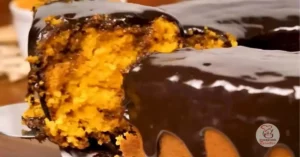 Bolo de Cenoura com Cobertura de Chocolate