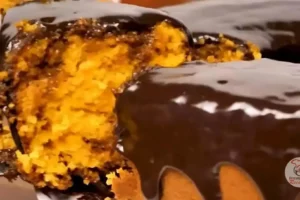 Bolo de Cenoura com Cobertura de Chocolate