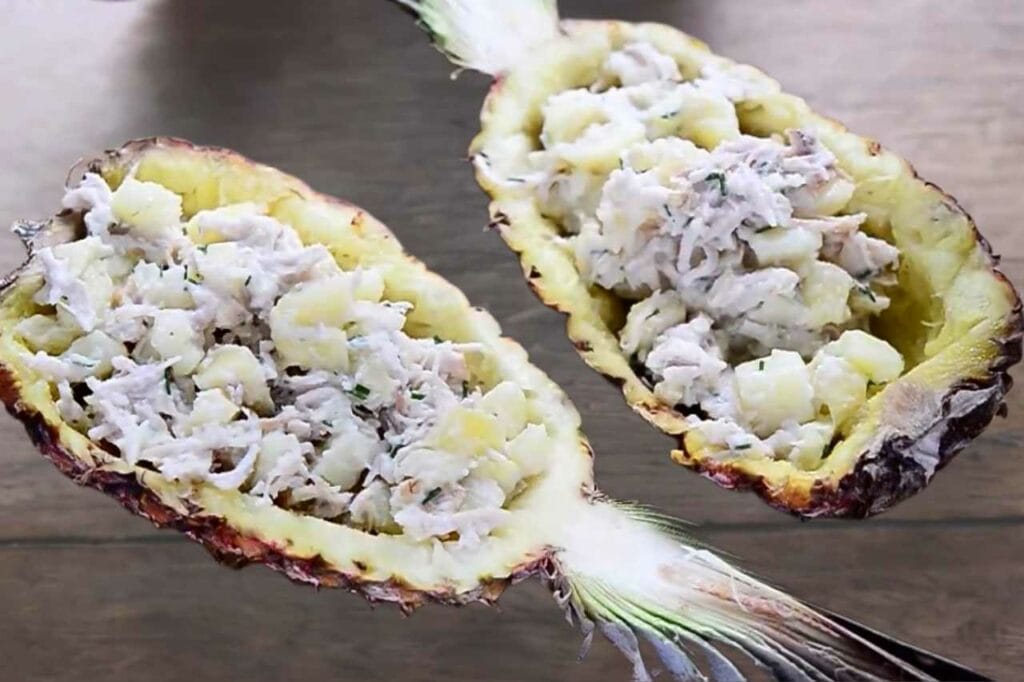 Salada de Frango com Abacaxi