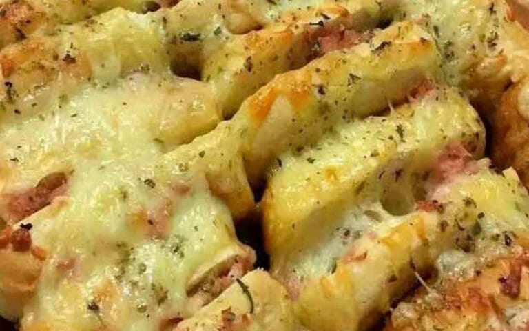 Lanche da noite com bisnaguinha