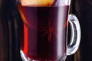 Receita de Vinho Quente Tradicional