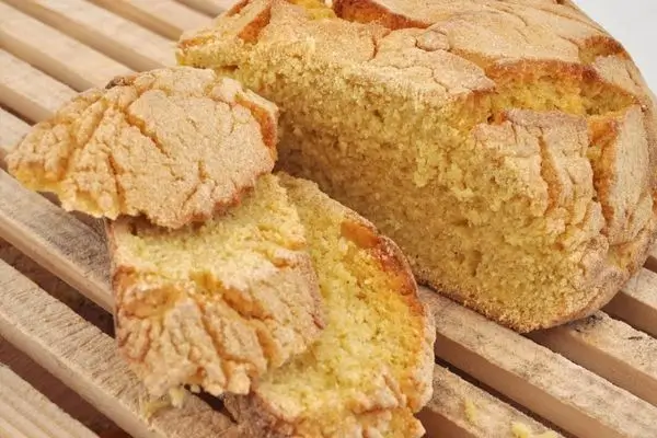 Broa de Fubá