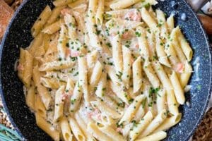 Macarronada Simples e Rápida: Um abraço em 10 minutos!