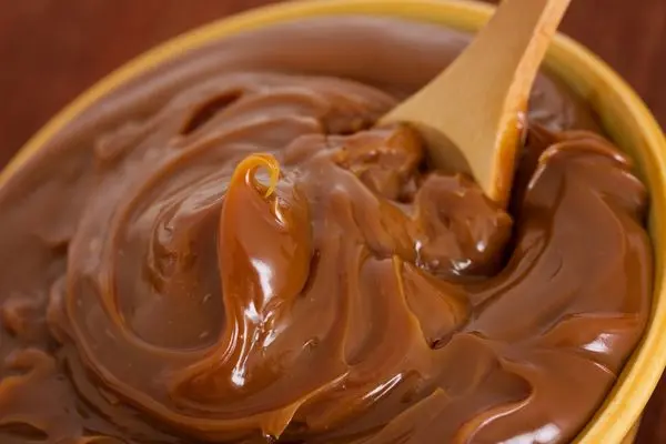 combinação de recheio com doce de leite