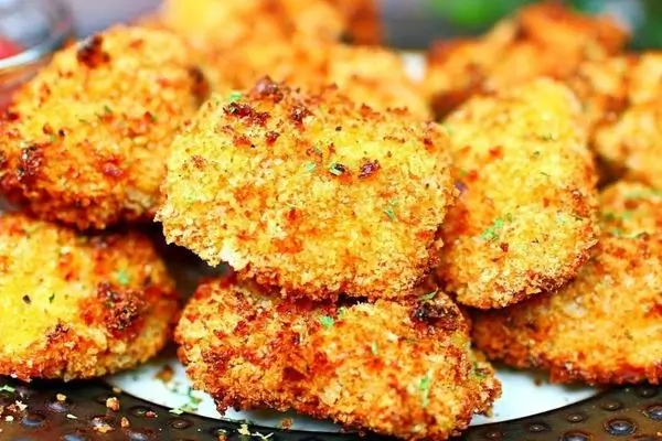 Nuggets de frango caseiros na Air Fryer