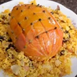 Tender Seara com farofa crocante e purê de maçã caramelizada