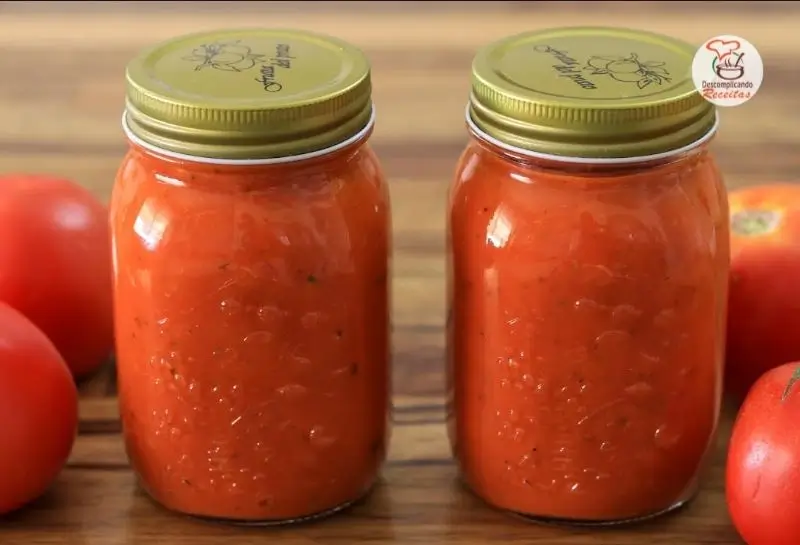 Como fazer um molho de tomate caseiro sem ficar ácido