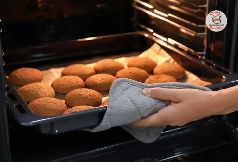 Como usar o forno elétrico para assar de forma uniforme? 1 Como usar o forno elétrico para assar de forma uniforme