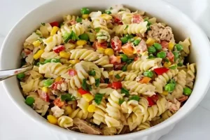 Salada de Macarrão com Atum