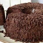 Brigadeirão Cremoso de Micro-ondas: Sobremesa Rápida e Deliciosa!