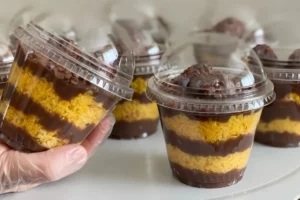 Bolo de Cenoura no Pote para Festas Juninas