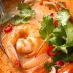 Tom Yum: Sopa Tailandesa Picante com Camarão