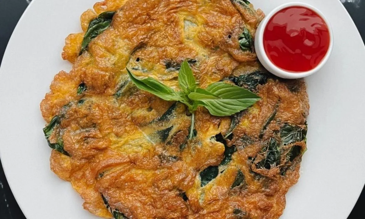 Omelete Tailandesa de Manjericão Doce