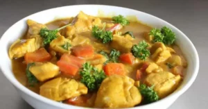 Frango ao Curry com Leite de Coco