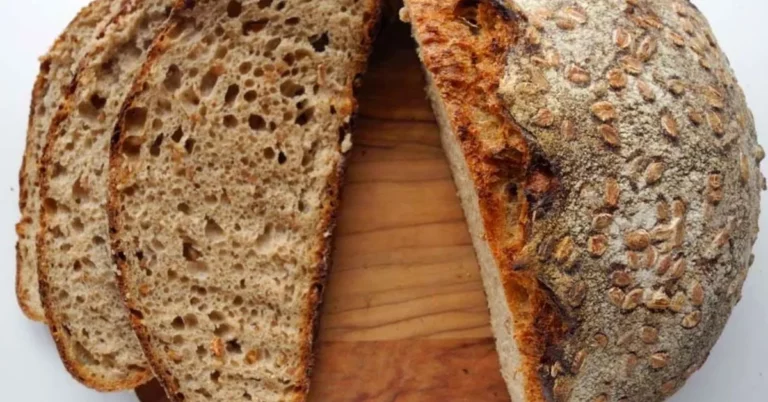 Pão Artesanal de Fermentação Natural com Sementes e Grãos Integrais