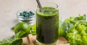 Receita Detox de Suco Verde com Clorofila e Superalimentos para Imunidade