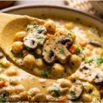 Estrogonofe de Grão-de-Bico com Leite de Coco e Curry